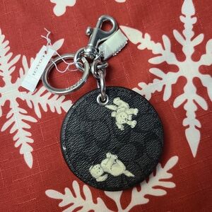 BLACK LEATHER KEYCHAIN WITH PUPPIES AND MIRROR